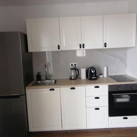 L&L Apartmani 1 Bol Esterno foto
