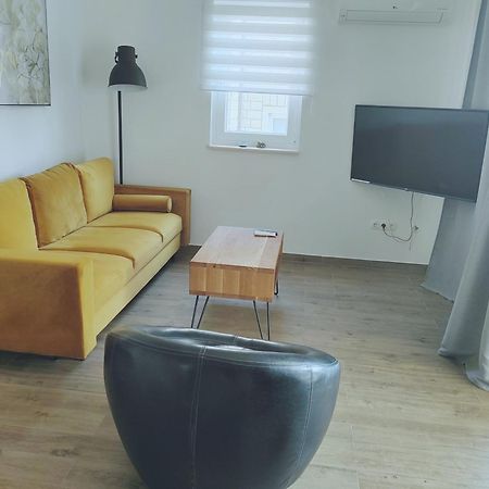 L&L Apartmani 1 Bol Esterno foto