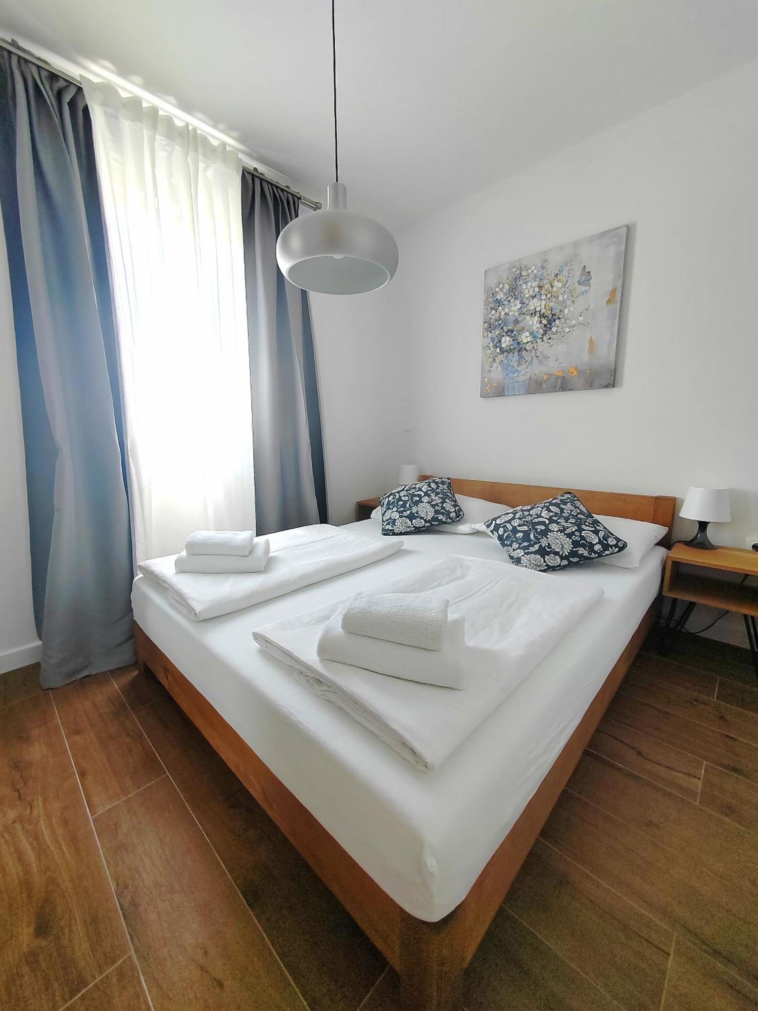 L&L Apartmani 1 Bol Esterno foto