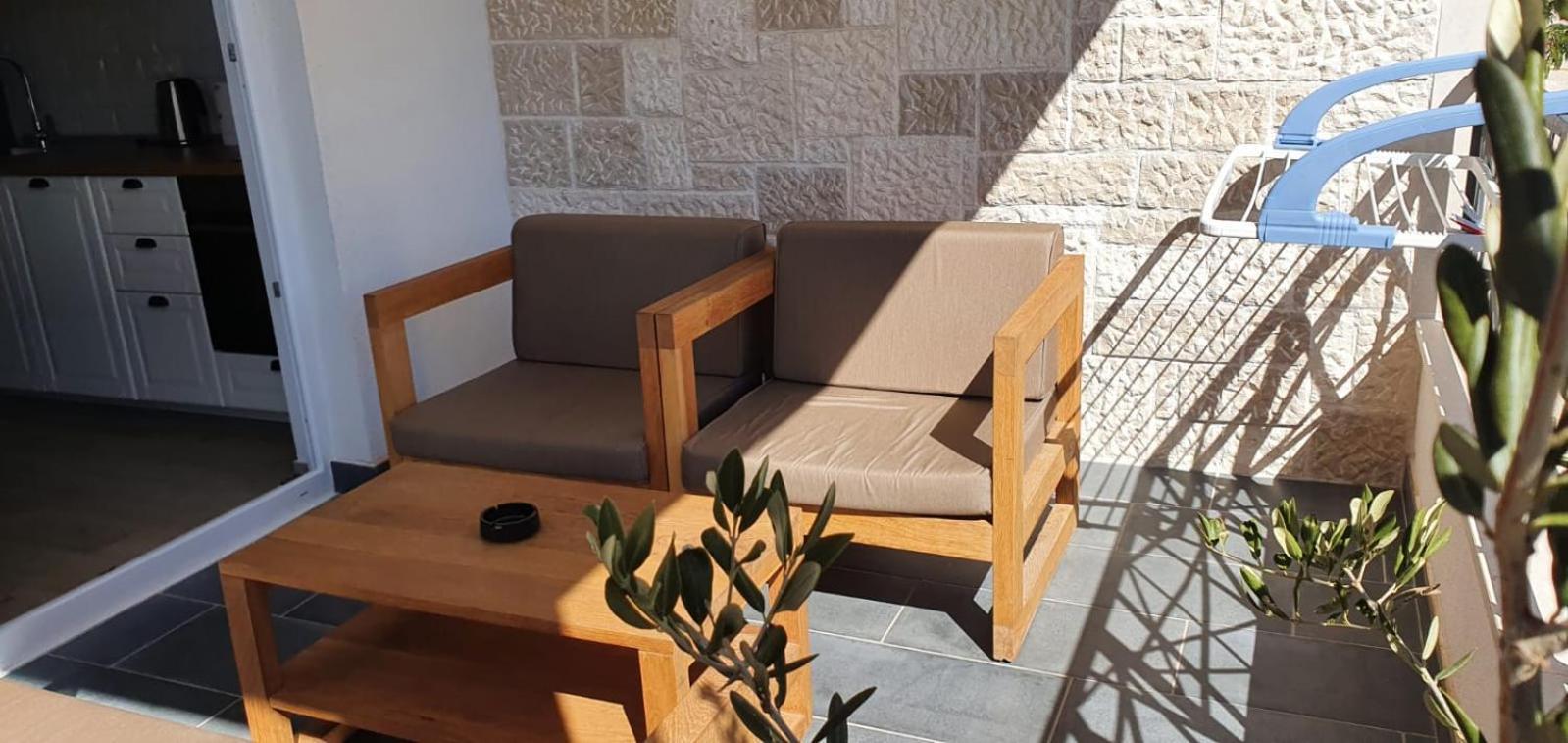 L&L Apartmani 1 Bol Esterno foto