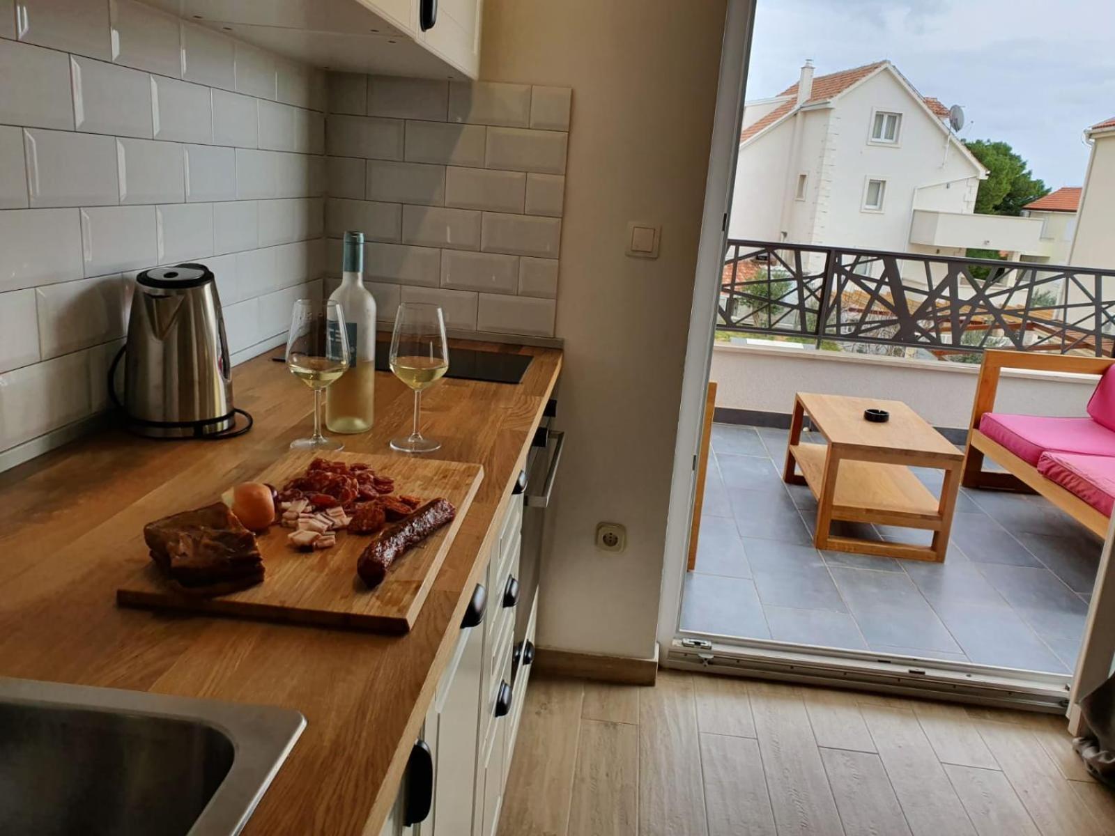 L&L Apartmani 1 Bol Esterno foto