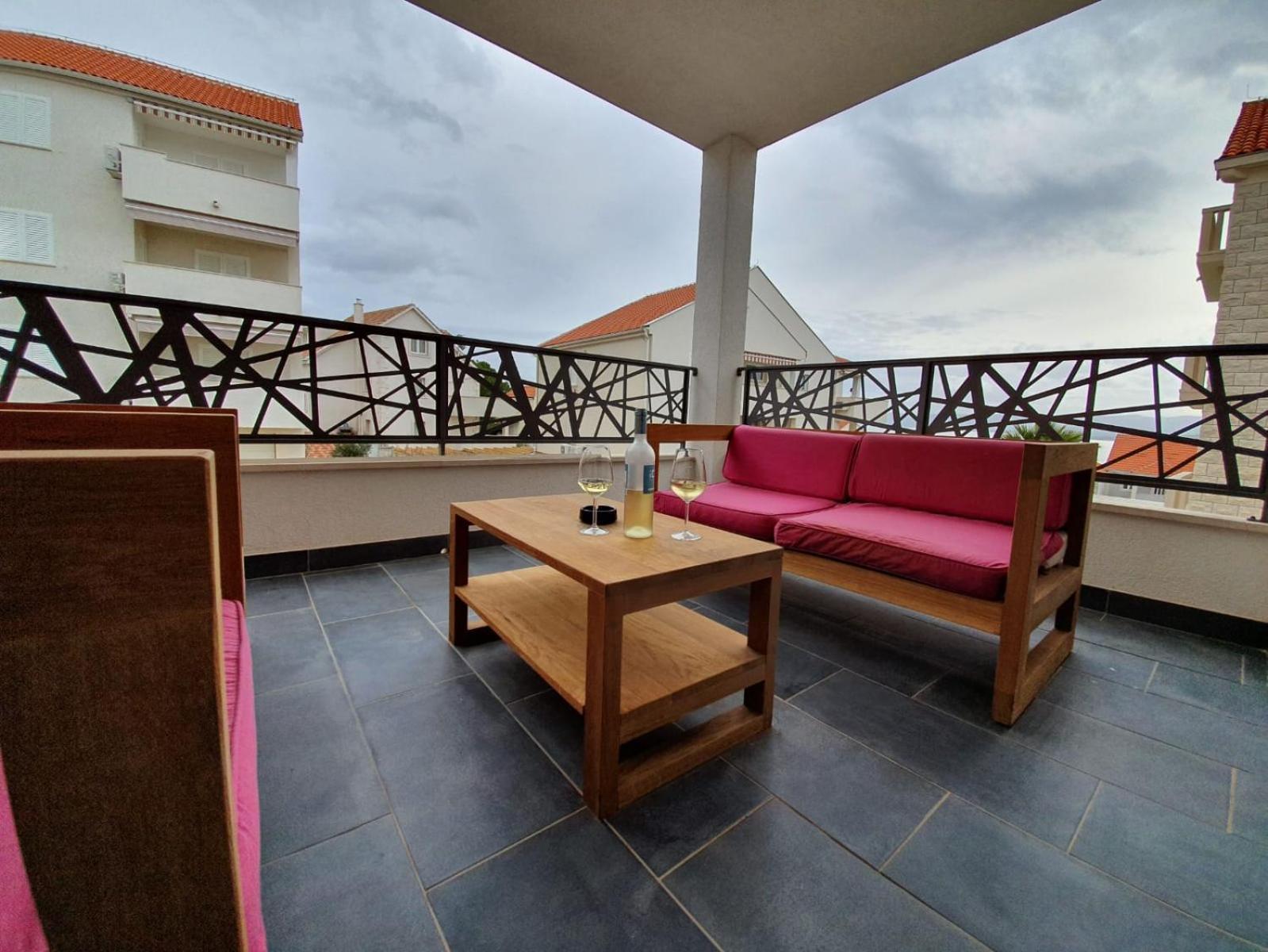 L&L Apartmani 1 Bol Esterno foto